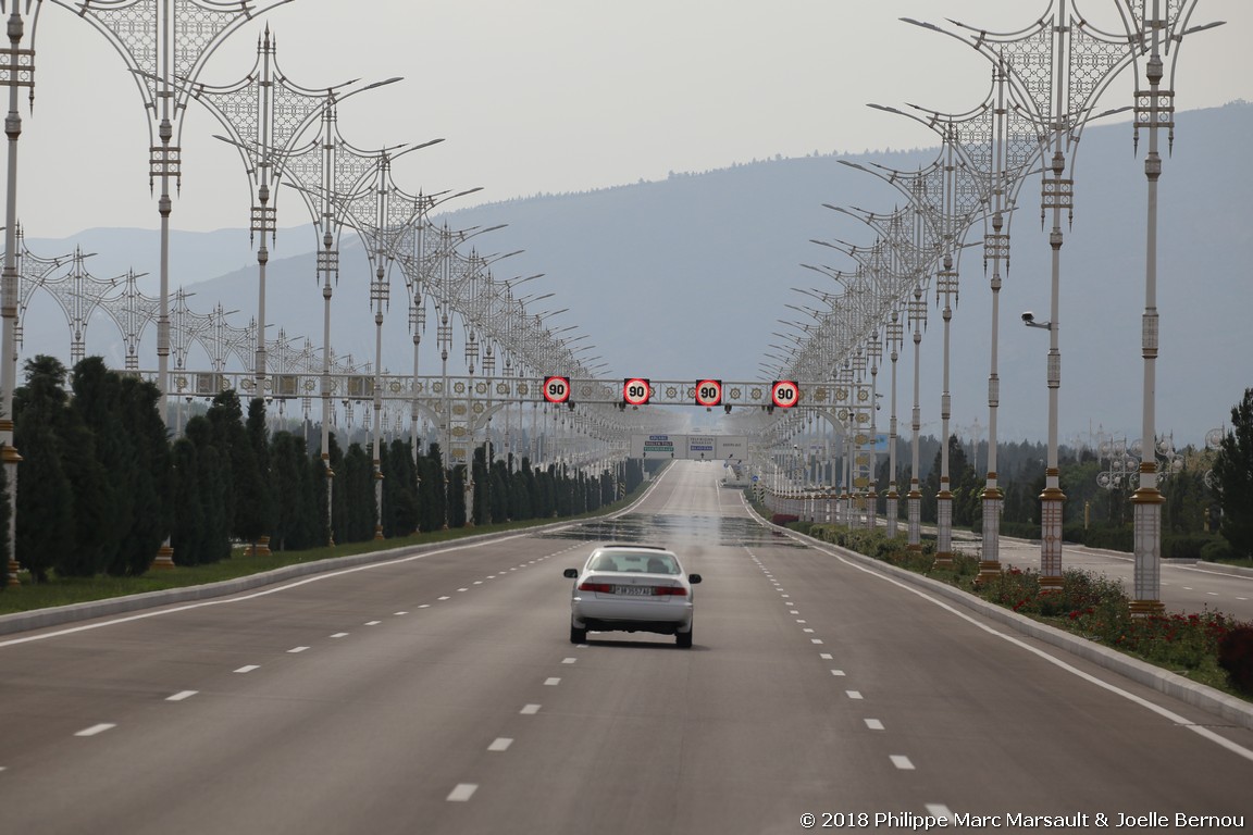 /ecran/Turkmenistan_2018_0221.jpg